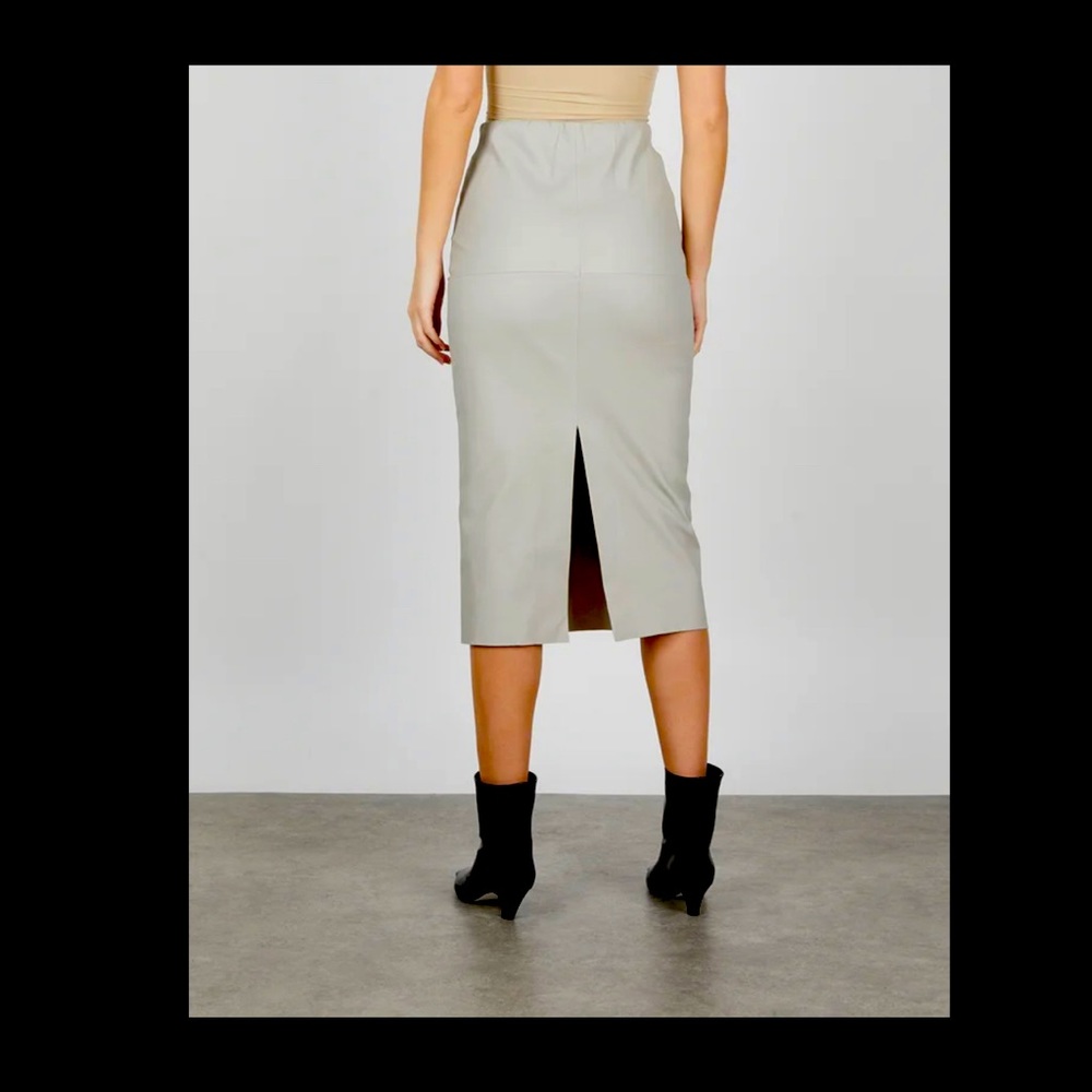 NWT By MALENE BIRGER Gray Embossed Leather Pencil Skirt - Picture 3 of 13